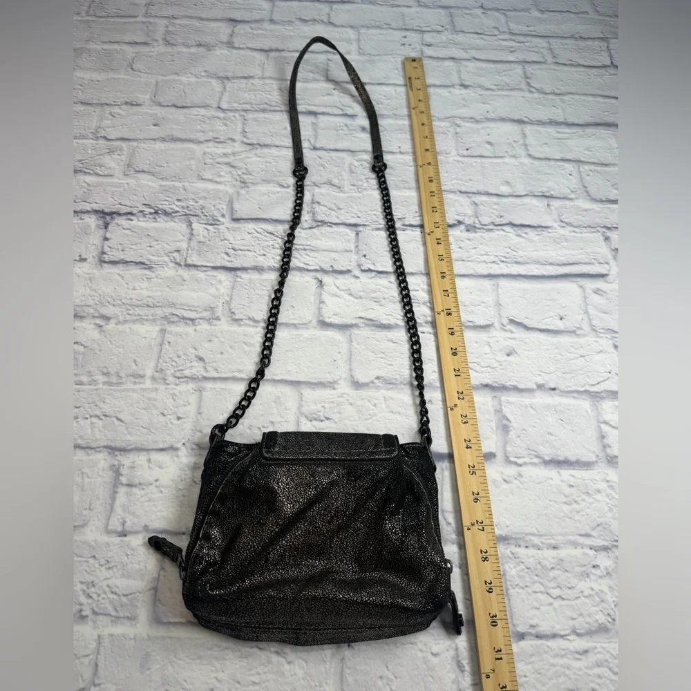 Gianni Bini Black Shimmer Chain Crossbody Bag. Night Out. Concert. Date Night.